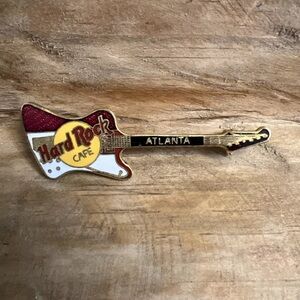 Hard Rock Cafe Guitar Pin Atlanta Georgia Peach White Gold Tone